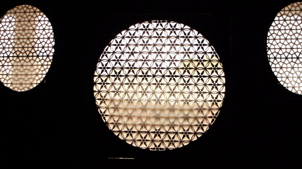 《一件不合適的大衣》劇照