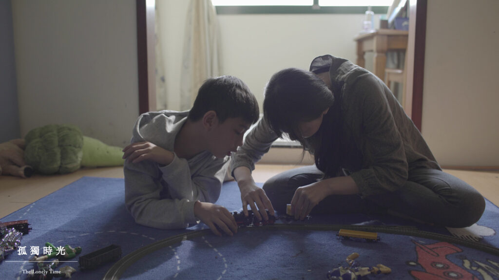 《孤獨時光》劇照