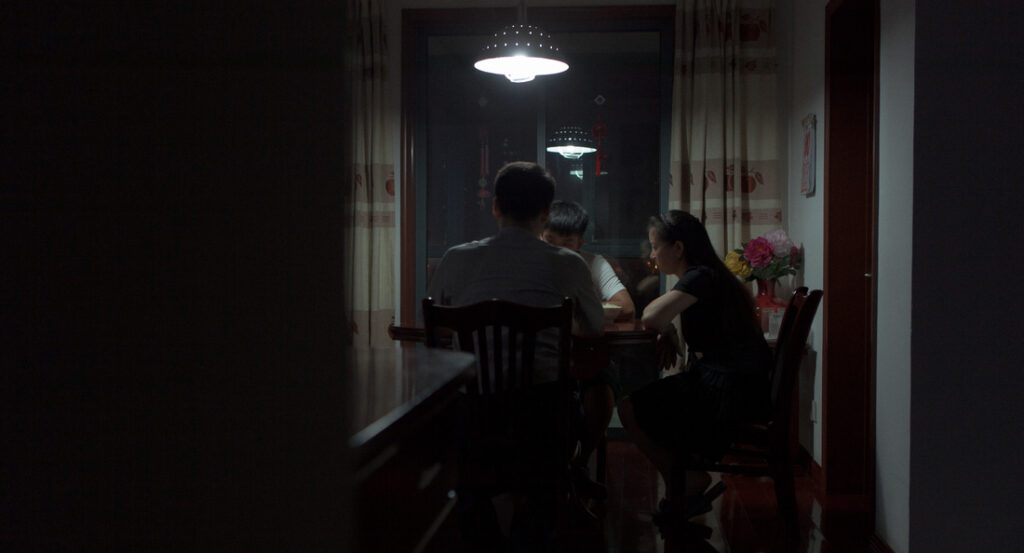 《日光之下》劇照