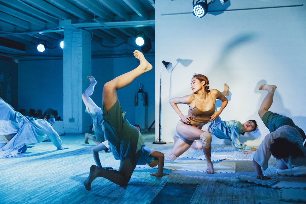 B-side Darling Mother_B-side_still_e