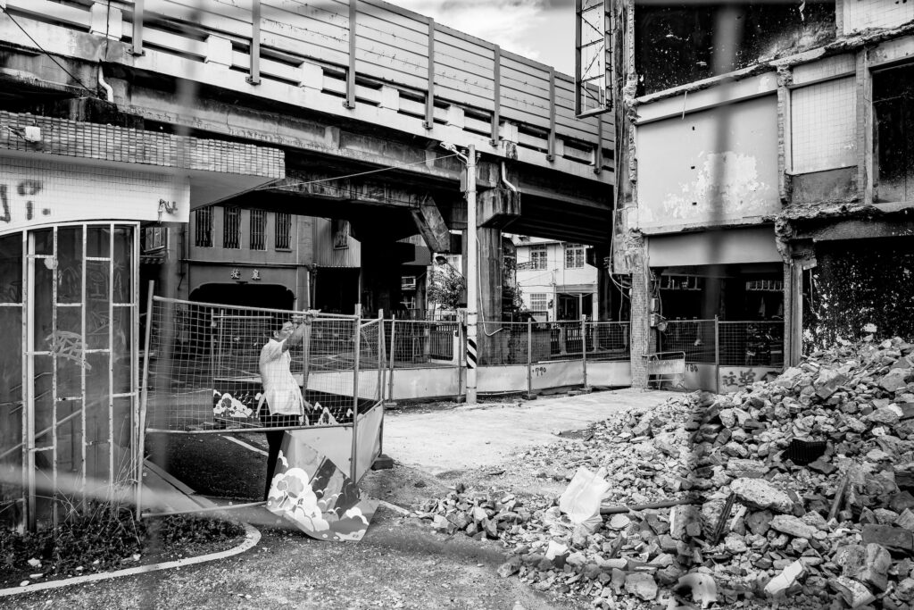 Dismantle memory_still_b