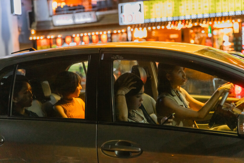 Hear Her With Your Eyes_Still5