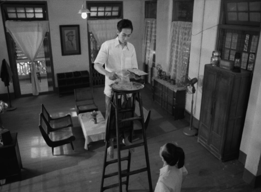 OnceUponATimeThereWasAMom_Still1