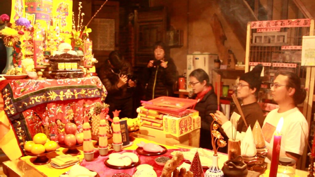 When the Plague is Spreading_still_b