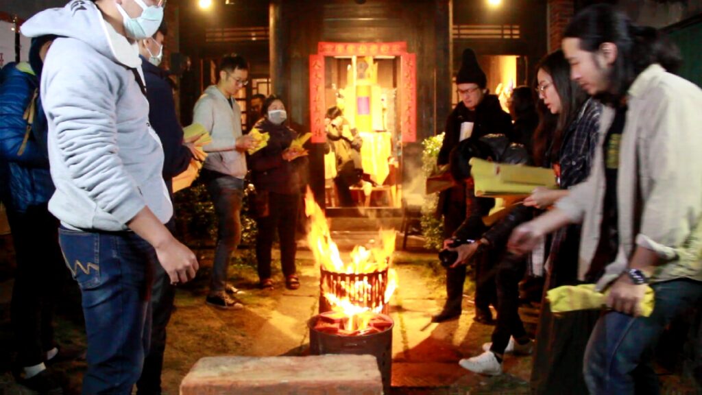 When the Plague is Spreading_still_d