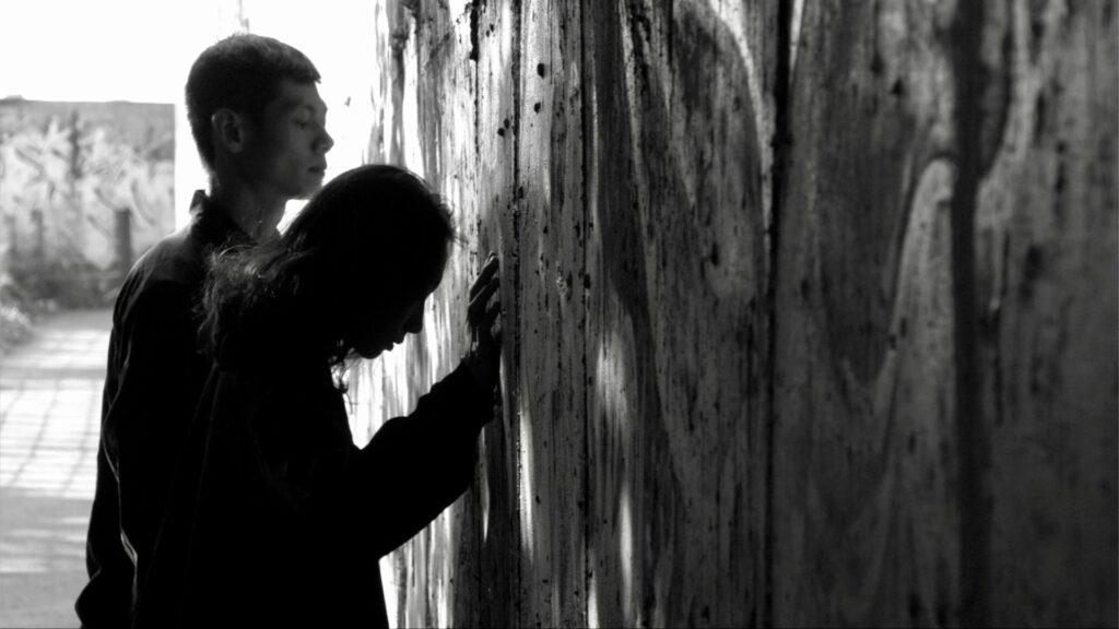 a fading flower_still_b