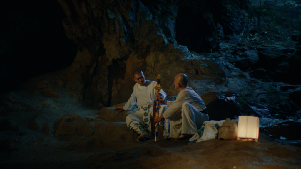 Ming_s Emperor Suicide_FINAL CUT_0903_3840x2160_online.00_02_45_05.Still015